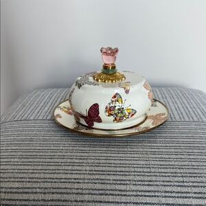 MacKenzie-Childs White Butterfly Garden Covered Butter Dish Rare and Retired.
